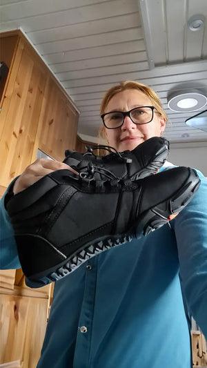 <h2>Customers love our shoes!</h2>